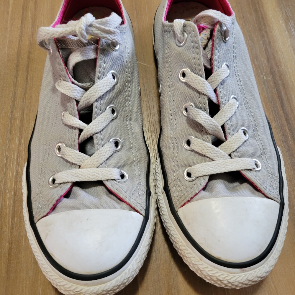 Converse size 3 big kids grey double tongue
